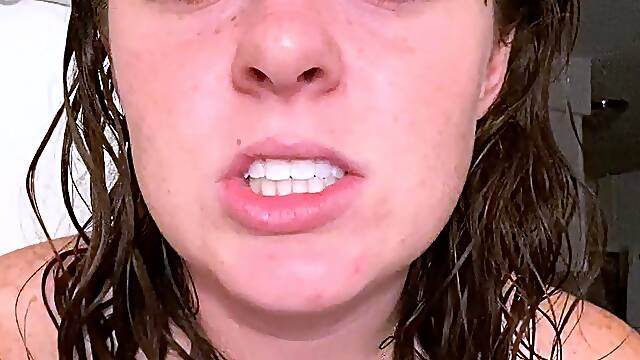 Brunette Couch Webcam Solo Fun Masturbating