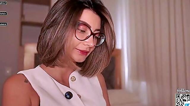 Romanian amateur webcam teen masturbate