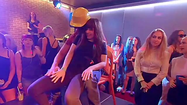 Party Hardcore Gone Crazy 41 - Amateur Edit Cam 1: Blowjob, Striptease Public Porn