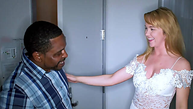 Sweet Nikole Nash eagerly sucks BBC and gets fucked rough