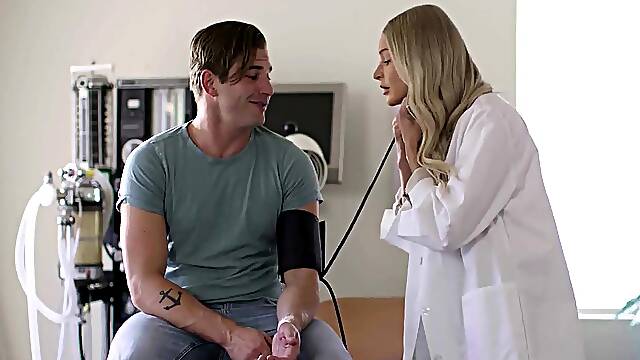 Naughty Doctor Emma Hicks sucks her patient's dick after catching him masturbating!