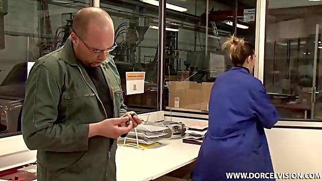 Patronne Est Une Salope / My Boss Is A Slut Banane Prod - Kati A, Rico Simmons And Bettina Kox Katia De Lys Mike Mike Angelo Rico Simmons Tony Tony Carrera