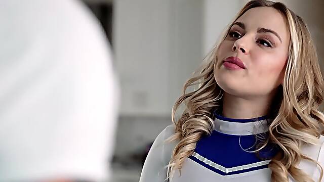 Big Booty Blonde Cheerleader ACC - Anna Claire Clouds