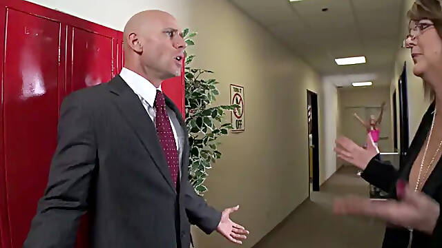 Brazzers: Superintendent F*cks Rowdy Student