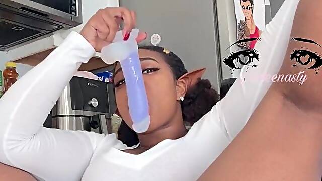 I JUST LOVE TO CUM (MEGA SQUIRTS)