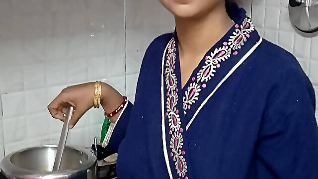 My wife bana rahi hai chicken curry