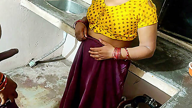 Desi bhabhi fuking hindi audio
