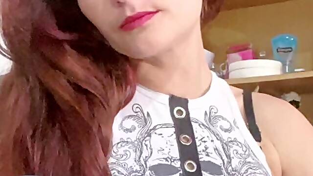 Smoker + lipstick = sexy and erotic