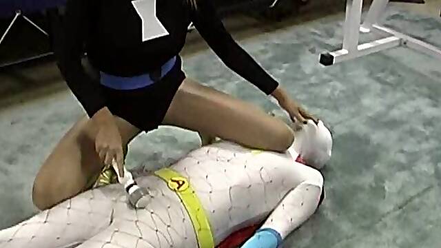 Atomic Man Vs Black Widow, Vibed To A Cum Soaking Orgasm In His Spandex