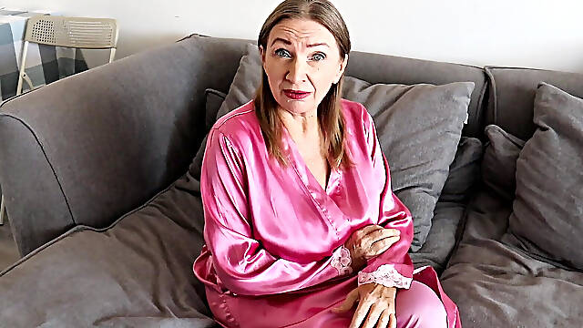 Turns to Desire - Busty Futa MILF