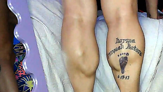 Calf Muscle Goddess Kepi Carter Flexes & Masturbates - Thick Leg Fetish Worship