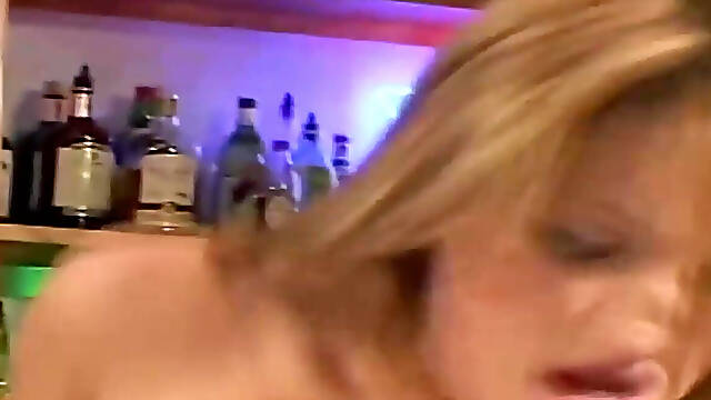 Blonde Babe Fingers Dripping Pussy to Shaking Orgasm