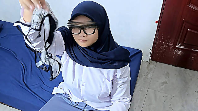 Caught While Jerking with Stepsister Panties End up with Asian Hijab Student Mouth Full of Cum - Minokiiko